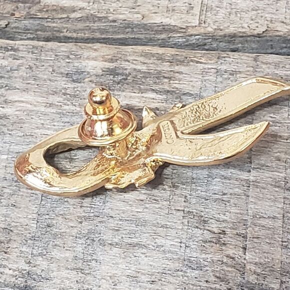 VINTAGE AVON Breast Cancer Awareness Ribbon Pin - Picture 4 of 6